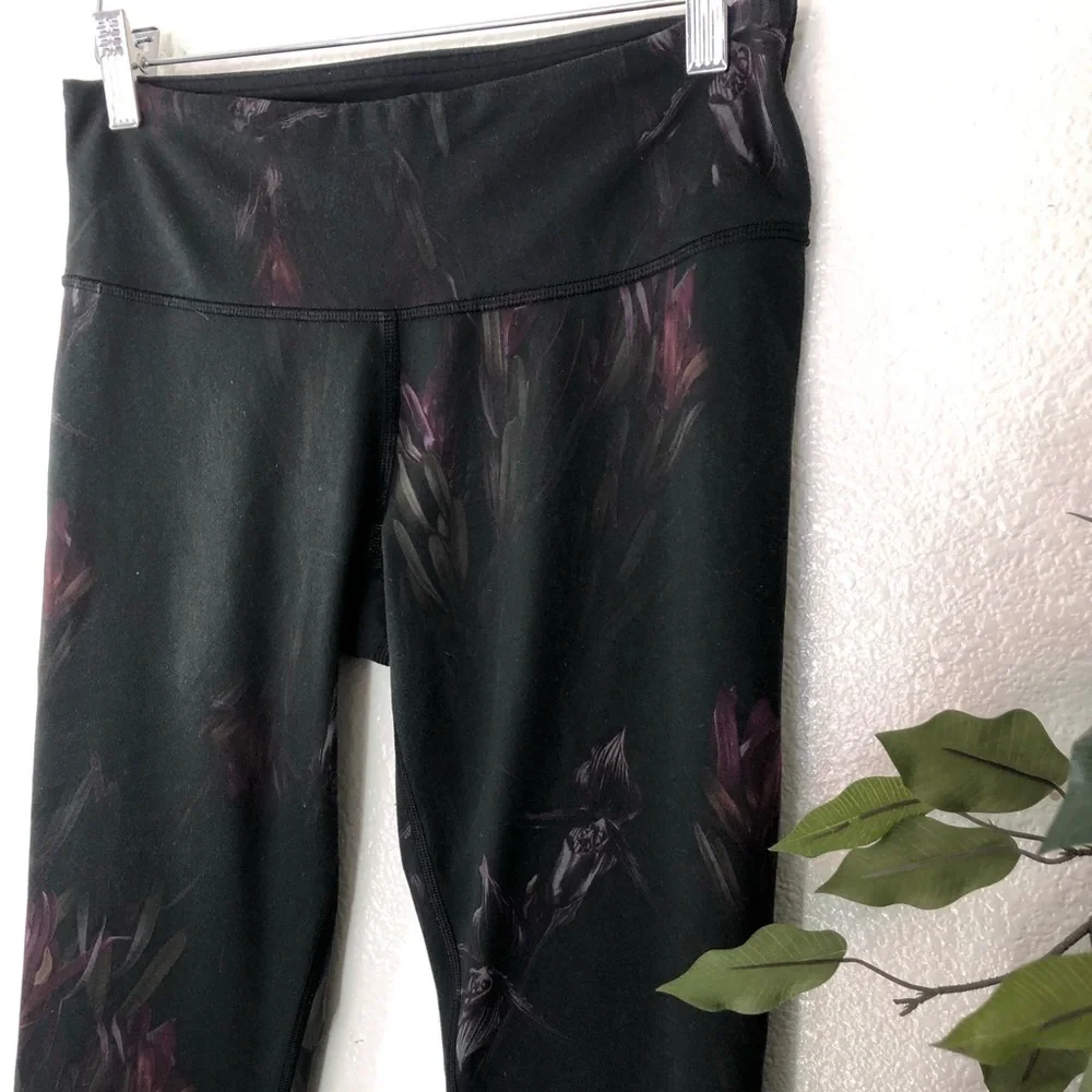 Lululemon Floral Cropped Leggings
